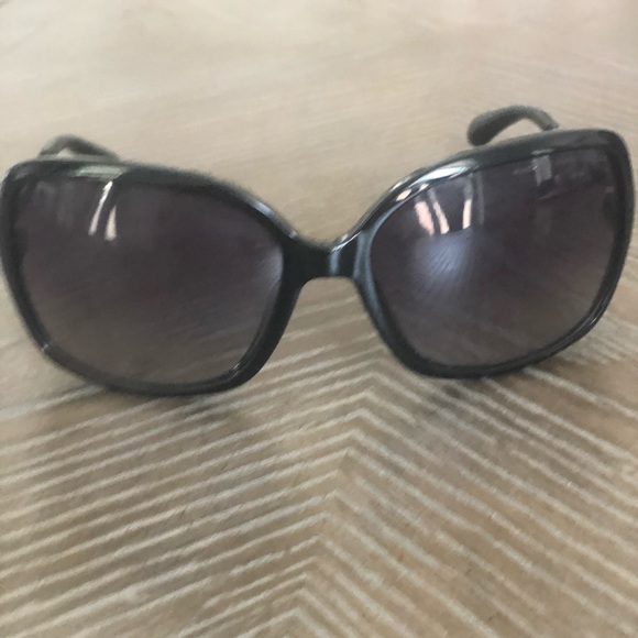 Marc Jacobs Sunglasses - Picture 3 of 3